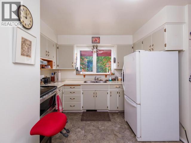 32 Tutshi Road, Whitehorse, Yukon  Y1A 3R5 - Photo 9 - 17399