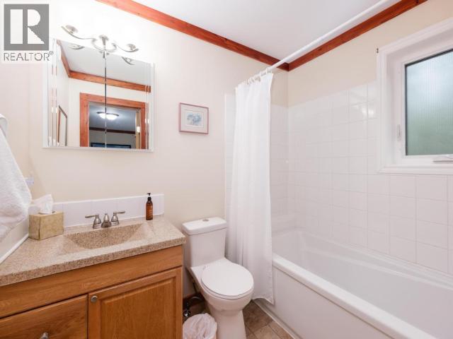 400 Ursa Way, Whitehorse North, Yukon  Y0B 1Y2 - Photo 18 - 17400