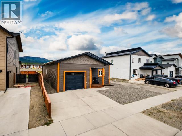 44 Eugene Avenue, Whitehorse, Yukon  Y1A 0S8 - Photo 3 - 17413