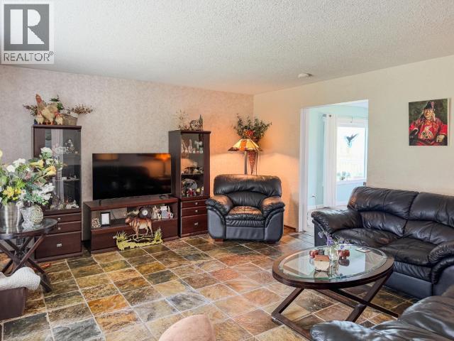 58 & 72 Shakwak Street, Haines Junction, Yukon Y0B 1H0 - Photo 28 - 17418