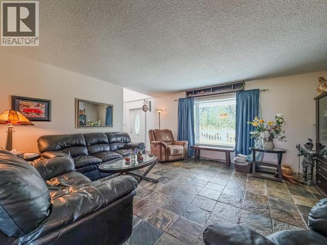 58 & 72 Shakwak Street, Haines Junction, Yukon Y0B 1H0 - Photo 30 - 17418