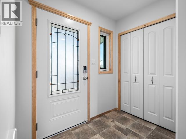 55 Wyvern Avenue, Whitehorse, Yukon  Y1A 0T6 - Photo 6 - 17436