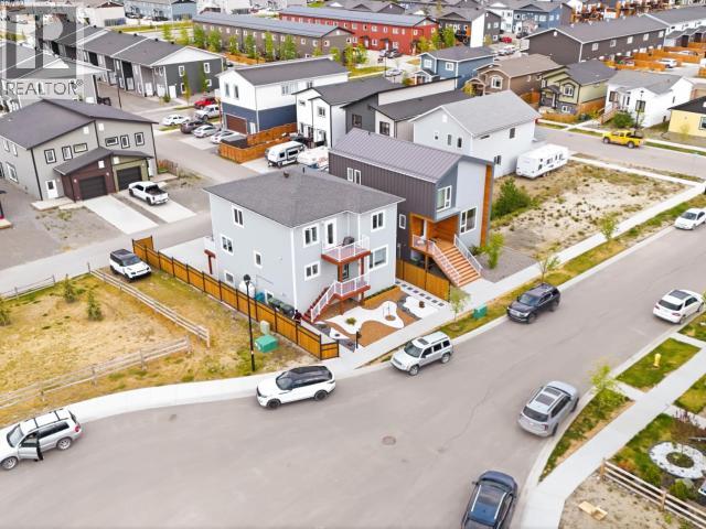61 Evelyn Avenue, Whitehorse, Yukon  Y1A 0S5 - Photo 2 - 17445