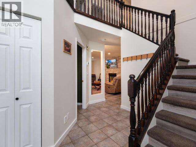6 Carnelian Court, Whitehorse, Yukon Y1A 6A3 - Photo 3 - 17446