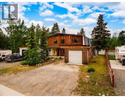 <div class="price">$589,000</div> 1709 Hickory Street<br>Whitehorse, Yukon<br><div class='bed_bath'>3 Bed | 3 Bath</div>