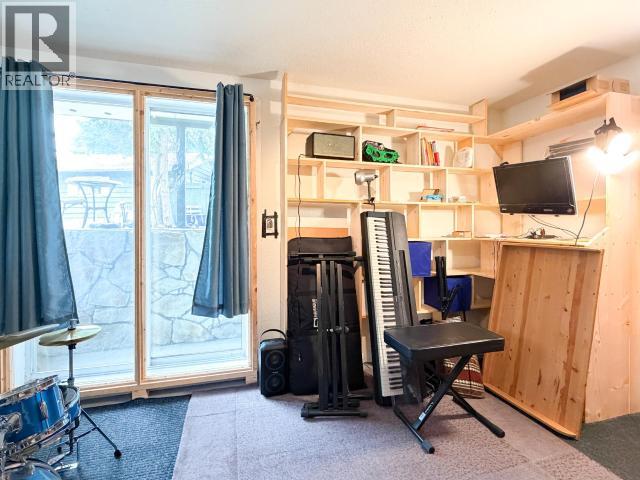 17 Hyland Crescent, Whitehorse, Yukon Y1A 4P6 - Photo 38 - 17450