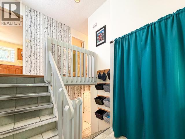 17 Hyland Crescent, Whitehorse, Yukon Y1A 4P6 - Photo 4 - 17450