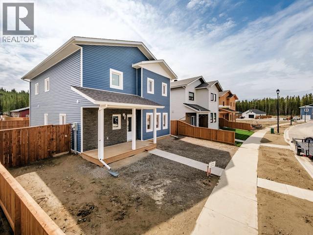 12 Quick Street, Whitehorse, Yukon Y1A 0T9 - Photo 2 - 17460