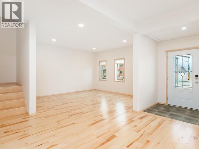 12 Quick Street, Whitehorse, Yukon Y1A 0T9 - Photo 23 - 17460