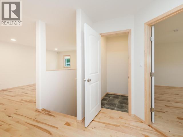 12 Quick Street, Whitehorse, Yukon Y1A 0T9 - Photo 26 - 17460