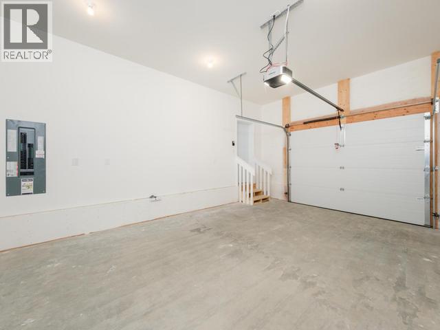 12 Quick Street, Whitehorse, Yukon Y1A 0T9 - Photo 7 - 17460