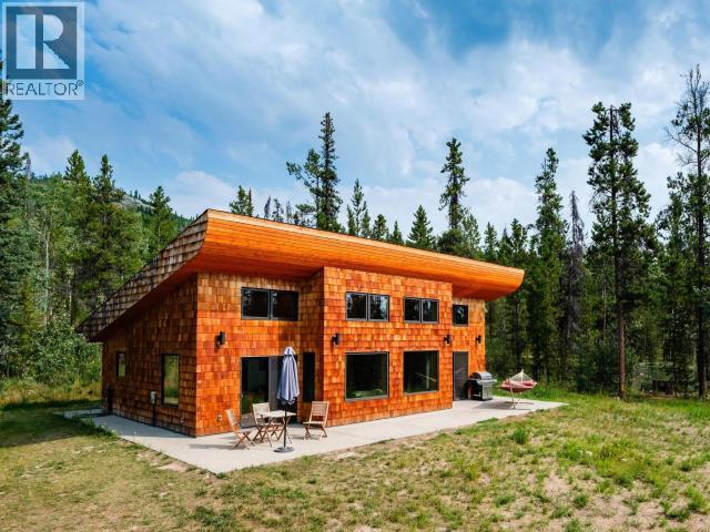 149 Springer Road, Whitehorse North, Yukon Y1A 7A2 - Photo 1 - 17490