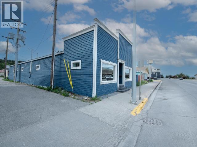 2054 2nd Avenue, Whitehorse, Yukon Y1A 1A8 - Photo 2 - 17524