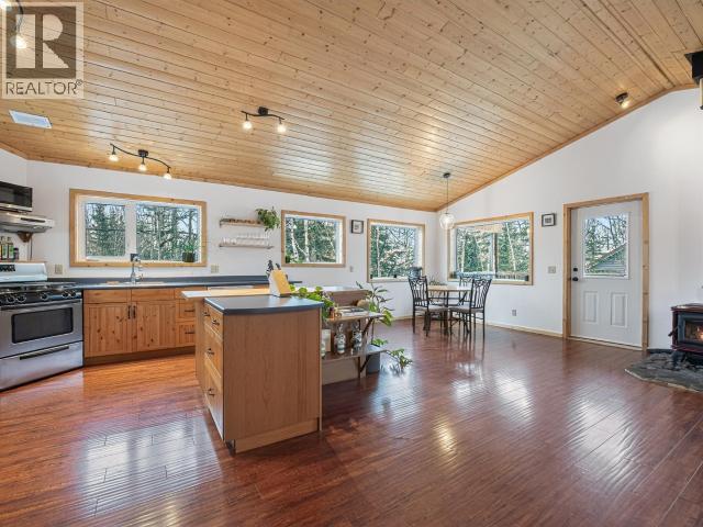104 Kennedy Street, Haines Junction, Yukon Y0B 1L0 - Photo 4 - 17526