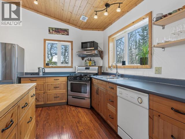 104 Kennedy Street, Haines Junction, Yukon Y0B 1L0 - Photo 9 - 17526