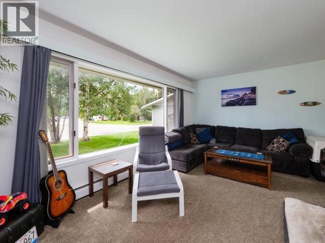 30 Stewart Road, Whitehorse, Yukon Y1A 3S3 - Photo 6 - 17531