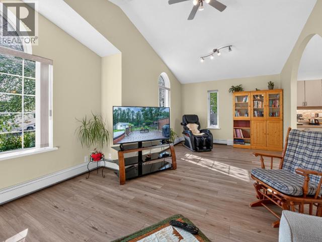 82 Ponderosa Drive, Whitehorse, Yukon Y1A 5G9 - Photo 24 - 17538
