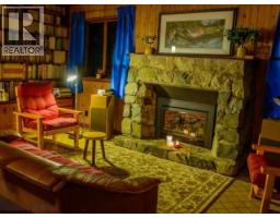 10 ALASKA HIGHWAY, Yukon Wide, Yukon